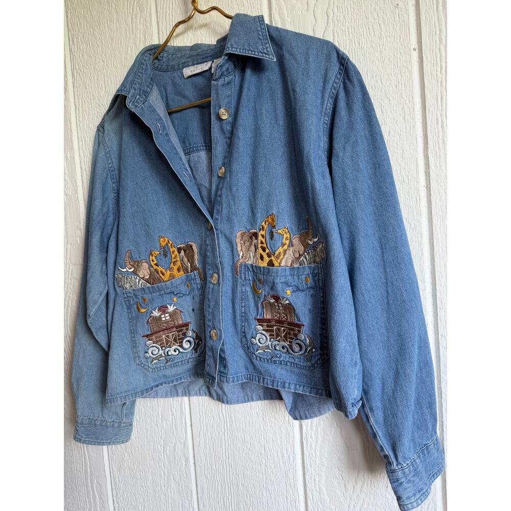 Vintage 90s Christopher & Banks Denim Shirt M Embroidered Noah’s Ark Animals - Picture 3 of 5